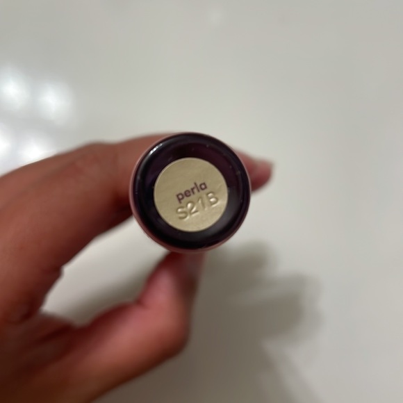Stila All Day Liquid Lipstick - perla - Picture 2 of 3